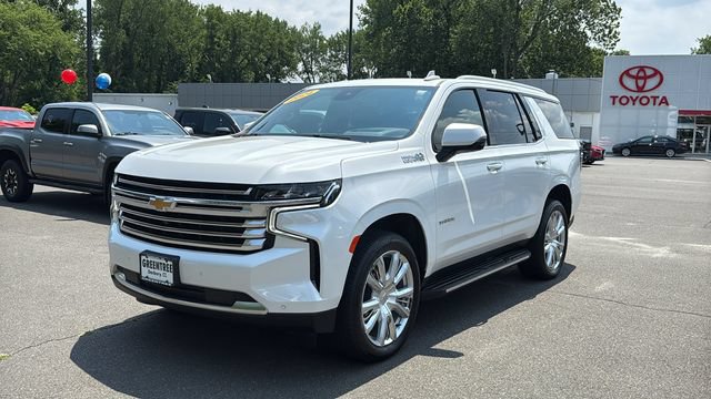 Used 2024 Chevrolet Tahoe High Country AWD/4WD image 3