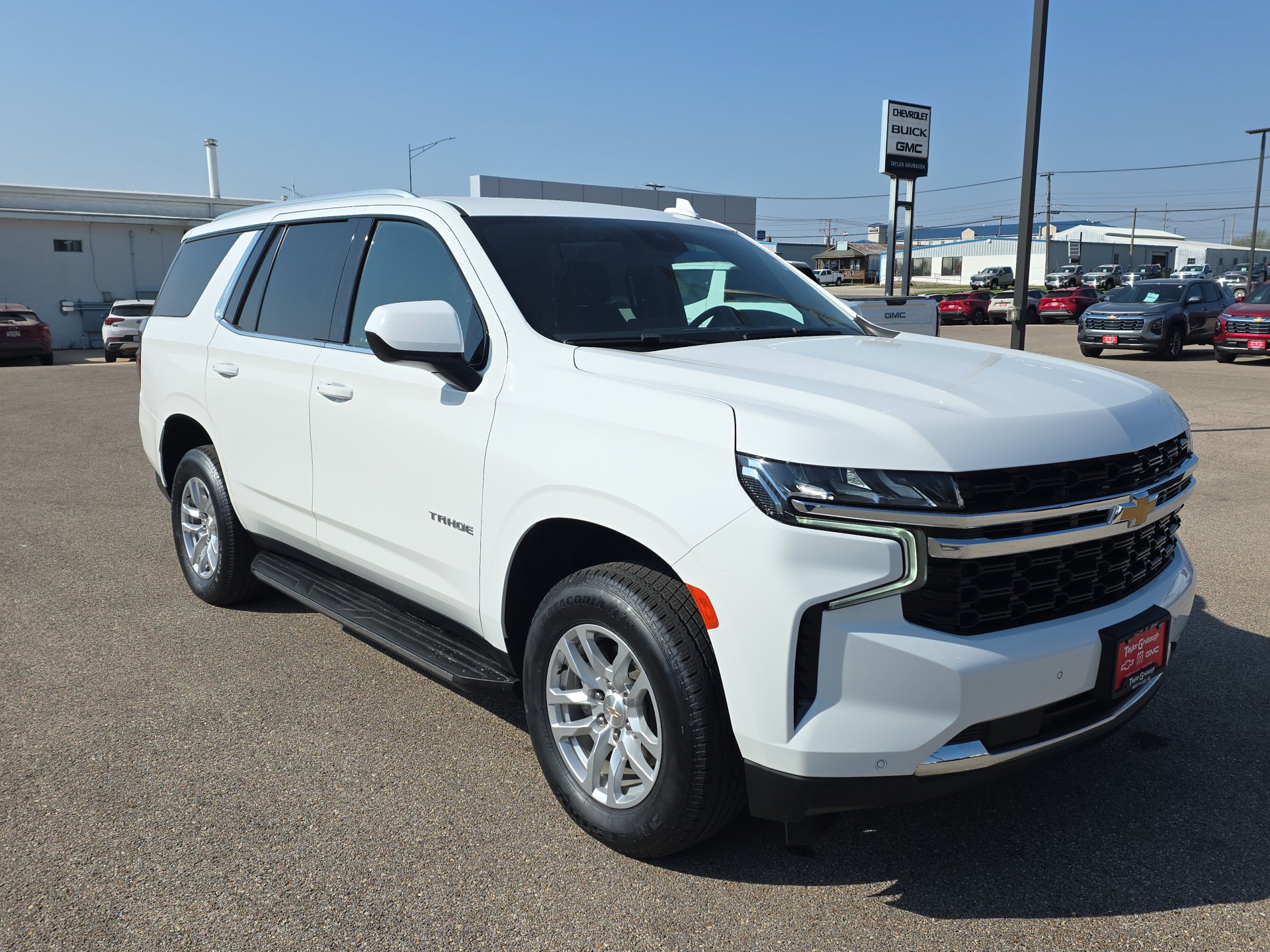 Used 2023 Chevrolet Tahoe LS image 2