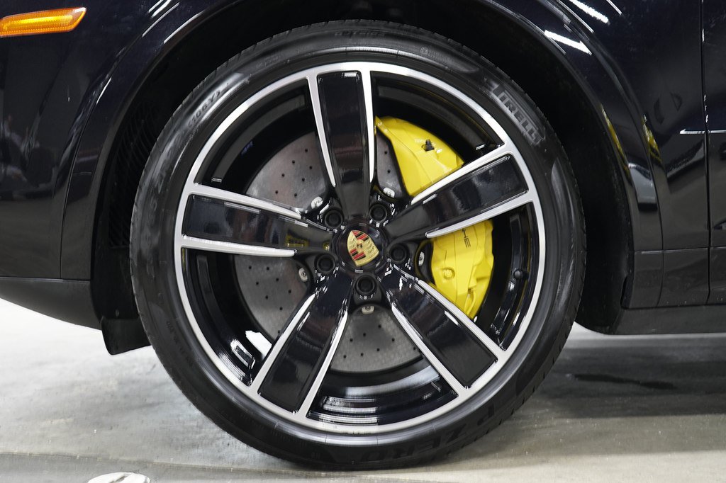 Used 2021 Porsche Cayenne Turbo S AWD/4WD image 37