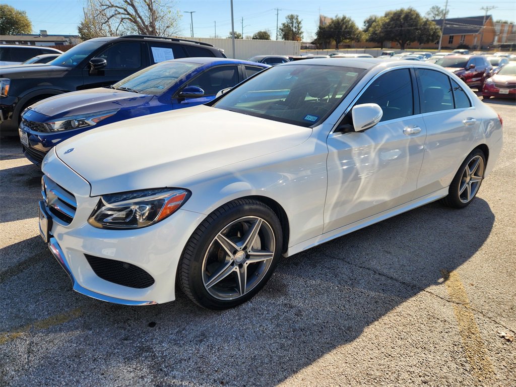 Used 2015 Mercedes-Benz C 400 4MATIC image 2