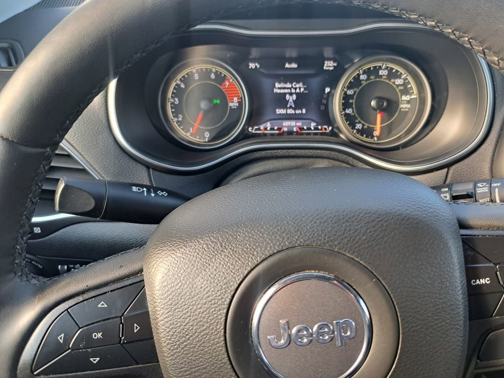 Used 2021 Jeep Cherokee Trailhawk image 12