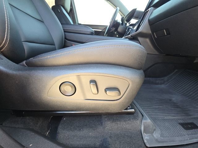 Used 2025 GMC Acadia Elevation w/ Elevation Premium Package image 21