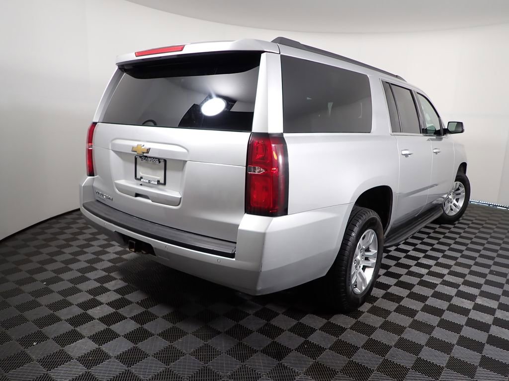 Used 2019 Chevrolet Suburban LT AWD/4WD image 18