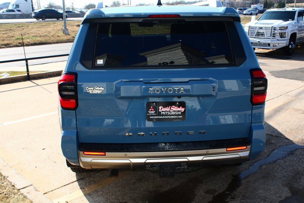 Used 2025 Toyota 4Runner Limited image 9