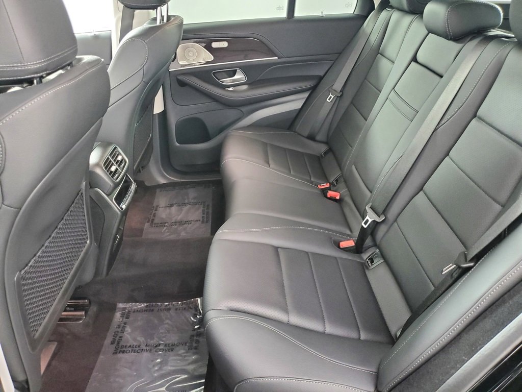 Used 2025 Mercedes-Benz GLE 450e 4MATIC image 13