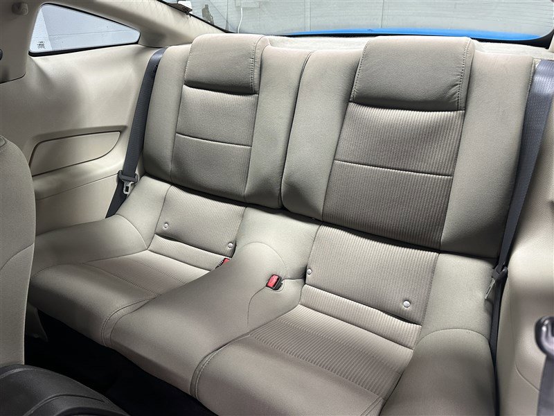 Used 2010 Ford Mustang GT image 3