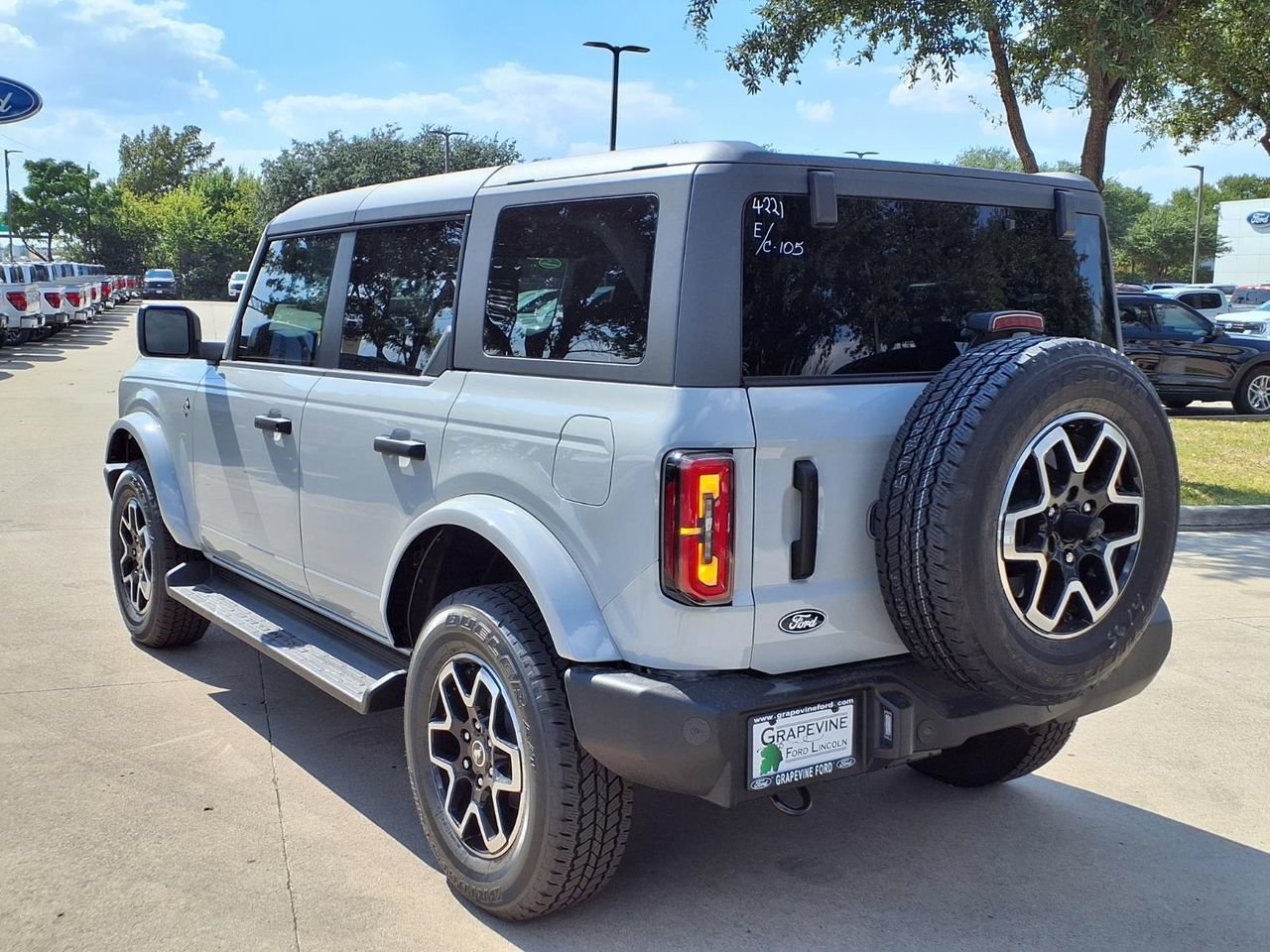 New 2026 Ford Bronco Outer Banks AWD/4WD image 6