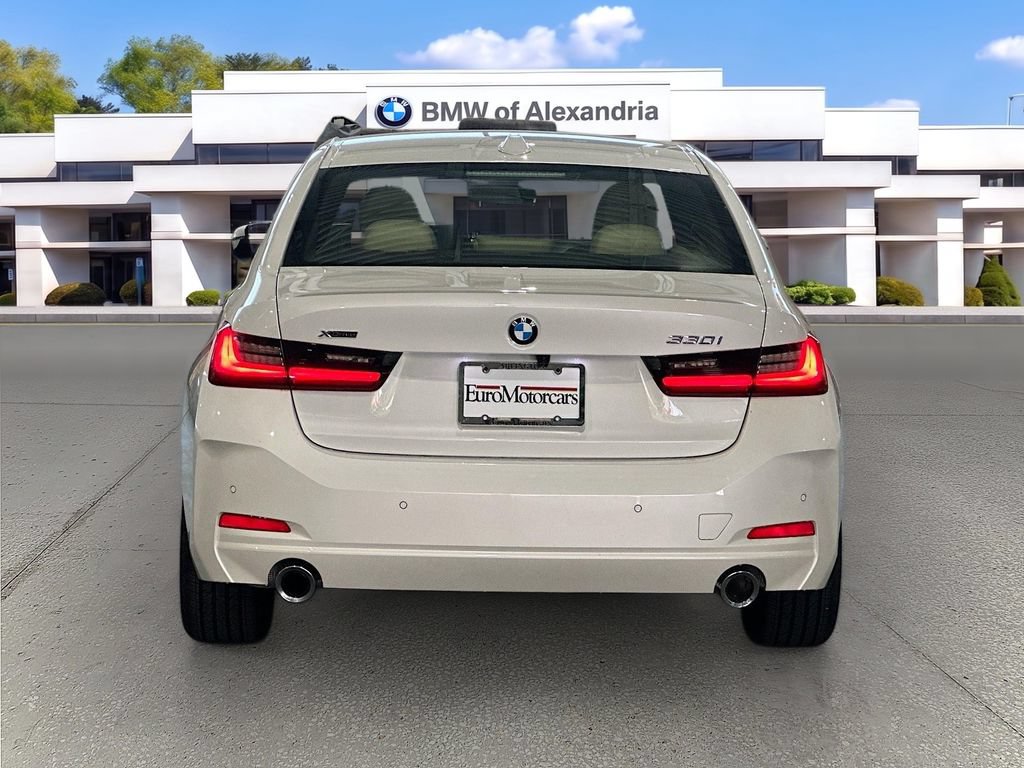 New 2026 BMW 330i xDrive Sedan w/ Premium Package AWD/4WD image 6