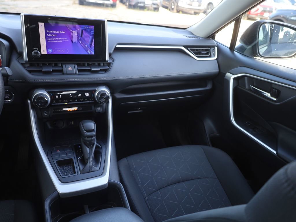 Used 2024 Toyota RAV4 XLE image 18