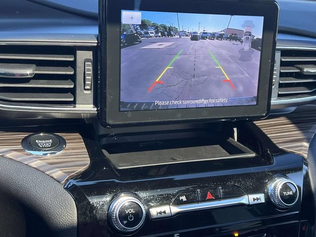Certified 2023 Ford Explorer Limited w/ Equipment Group 301A AWD/4WD image 25