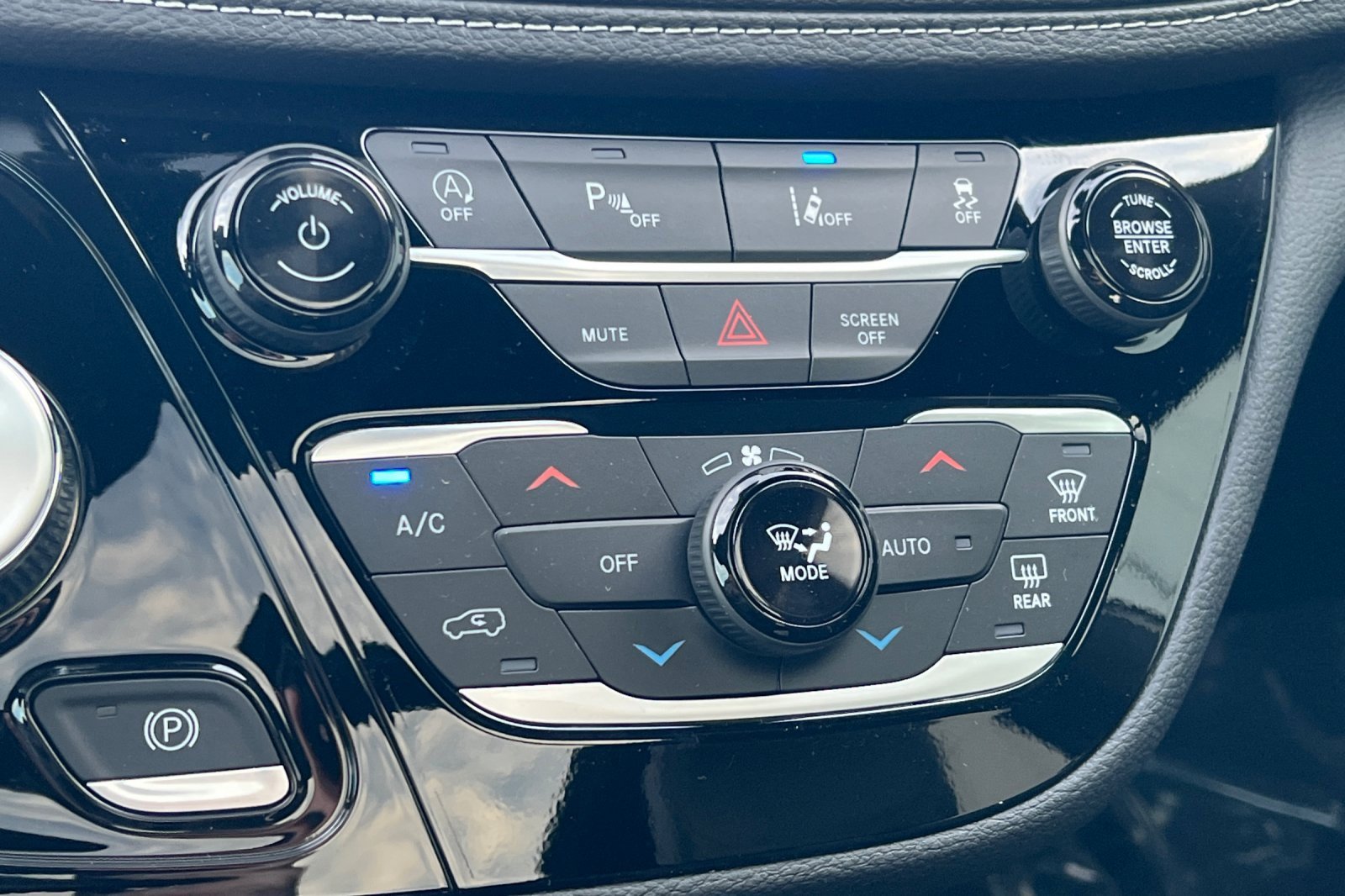 New 2026 Chrysler Pacifica Select image 19