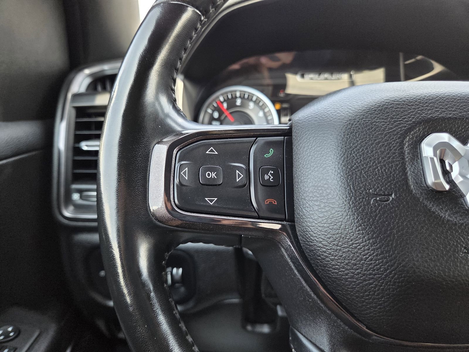 Used 2022 RAM 1500 Big Horn w/ Built-to-serve Edition AWD/4WD image 40
