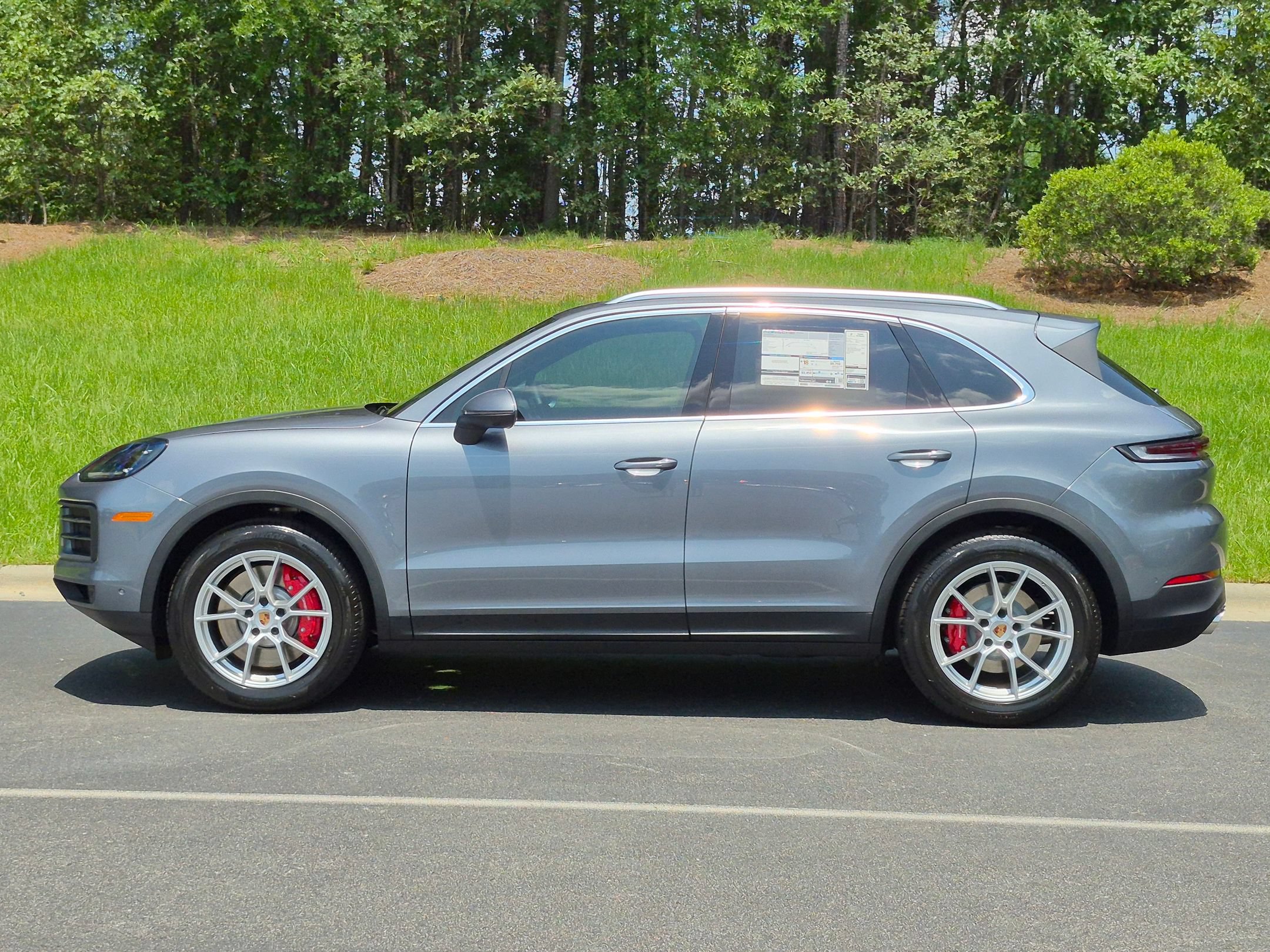 New 2026 Porsche Cayenne S AWD/4WD image 2
