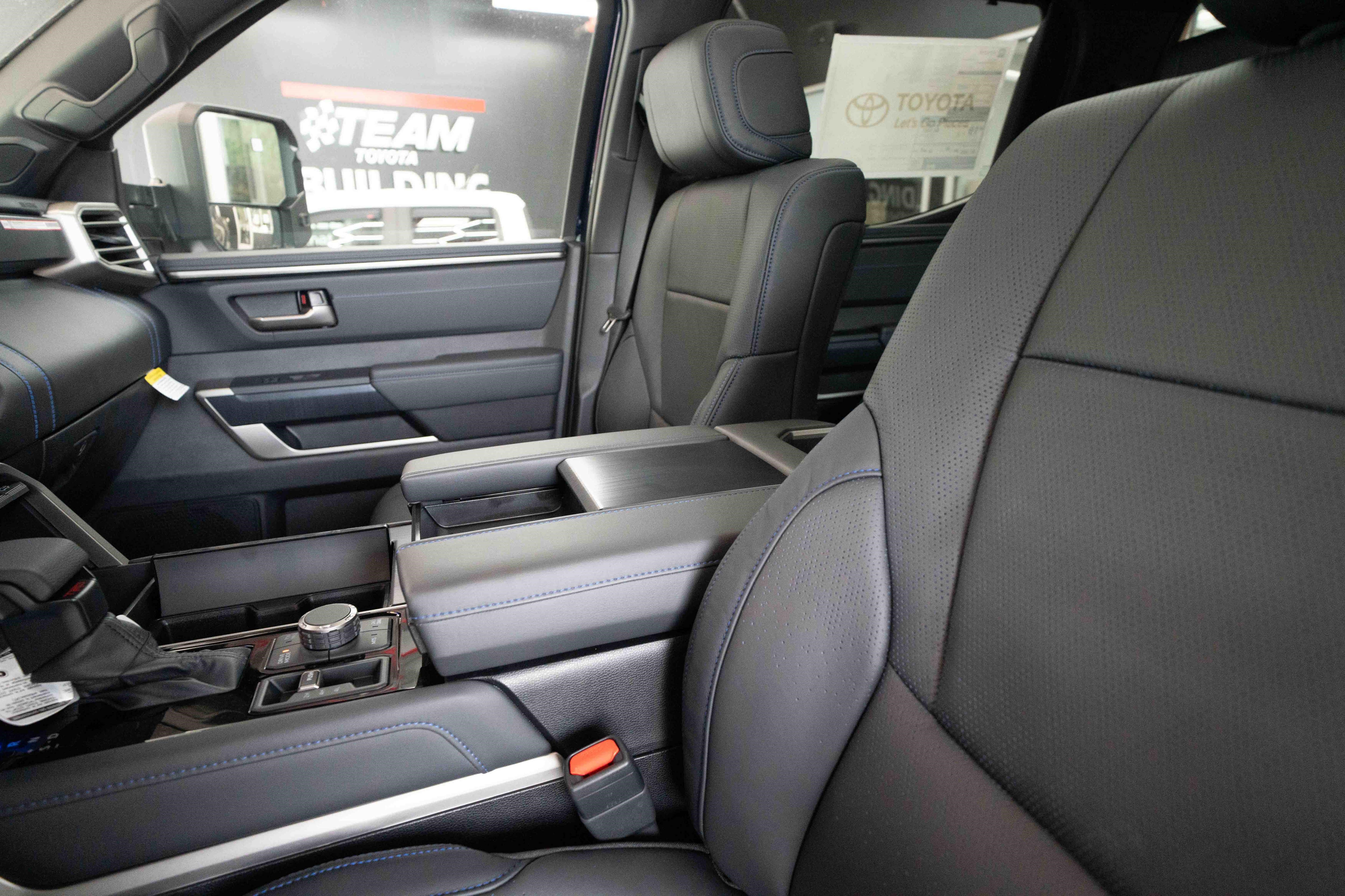 New 2026 Toyota Tundra Platinum w/ TRD Off-Road Package AWD/4WD image 10