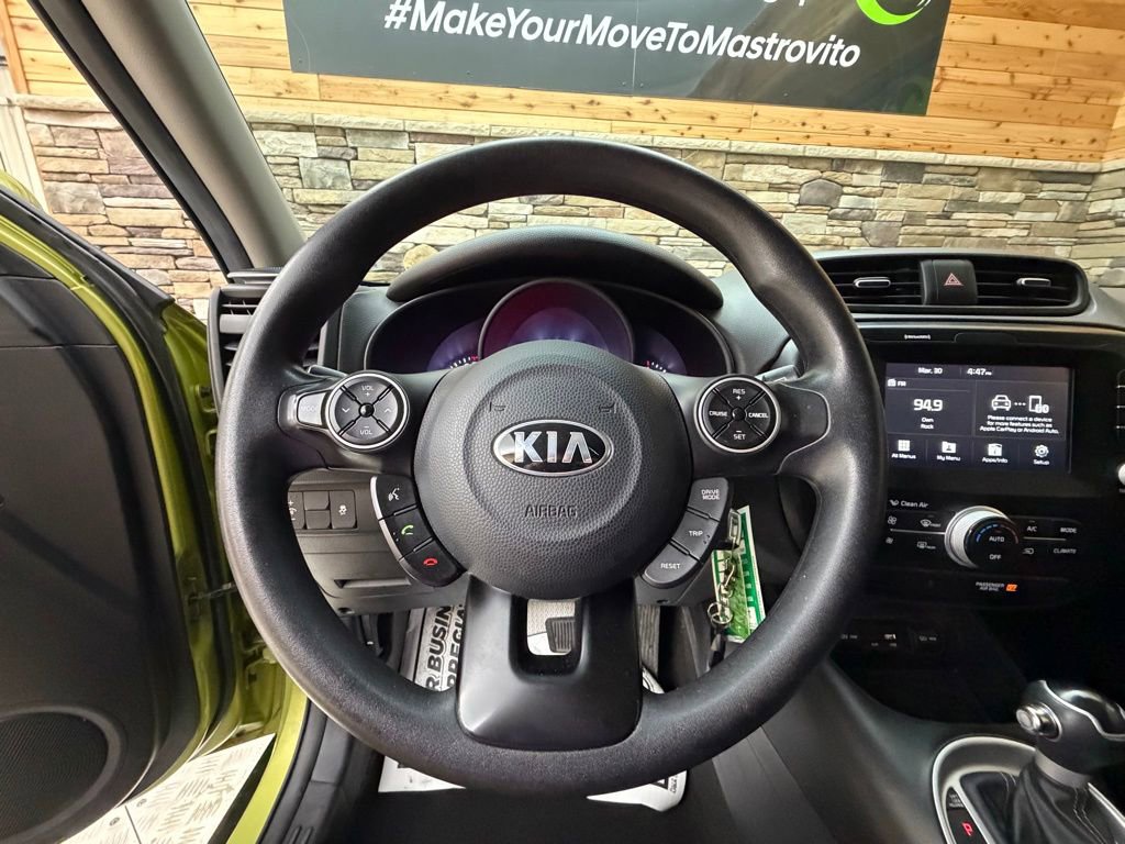 Used 2018 Kia Soul + image 16