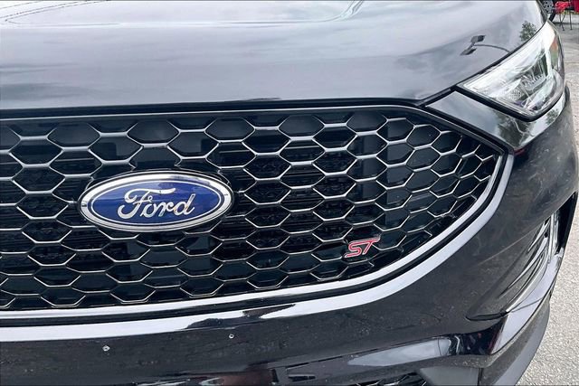Used 2019 Ford Edge ST w/ Convenience Package image 26