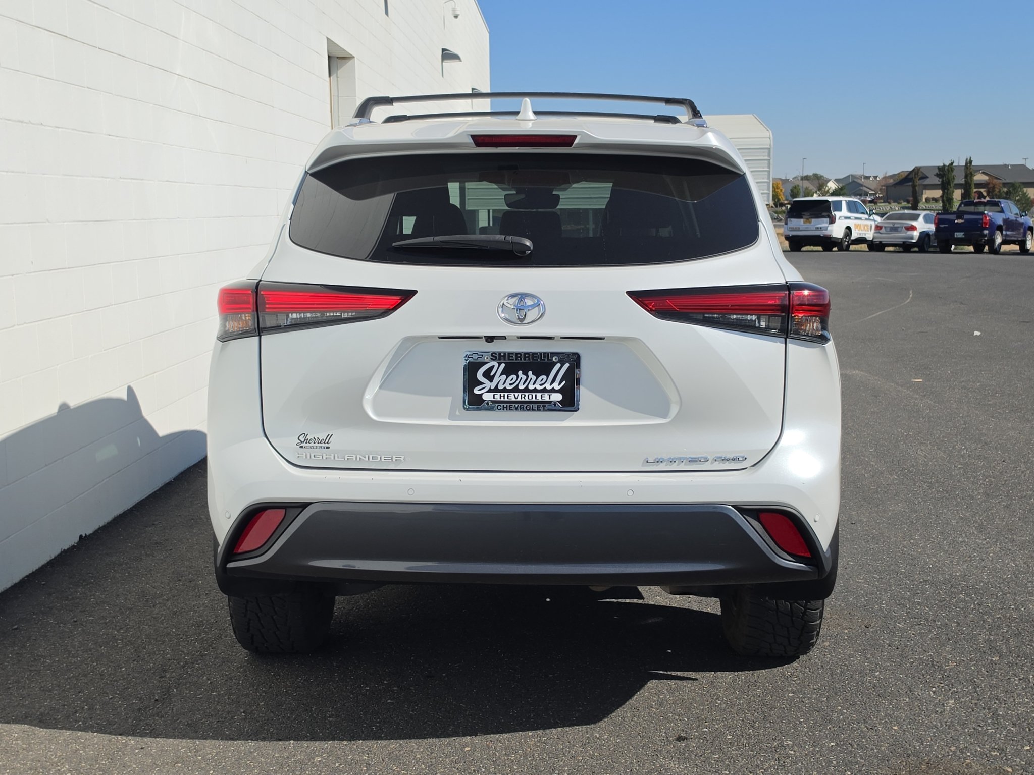 Used 2023 Toyota Highlander Limited AWD/4WD image 4