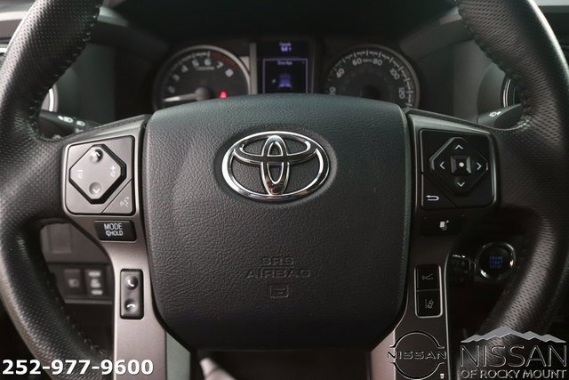 Used 2020 Toyota Tacoma TRD Sport image 17