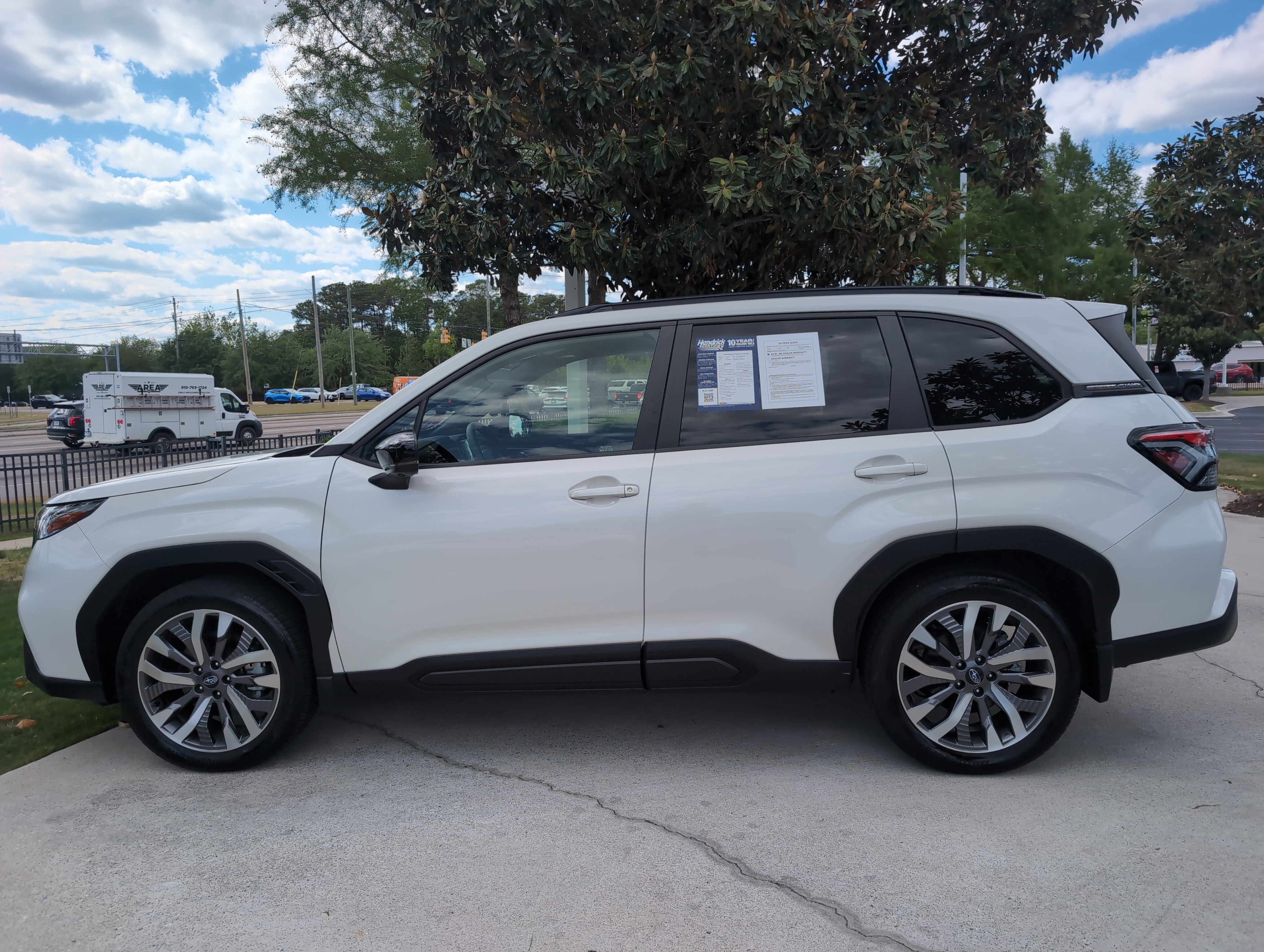 Used 2025 Subaru Forester Touring AWD/4WD image 7