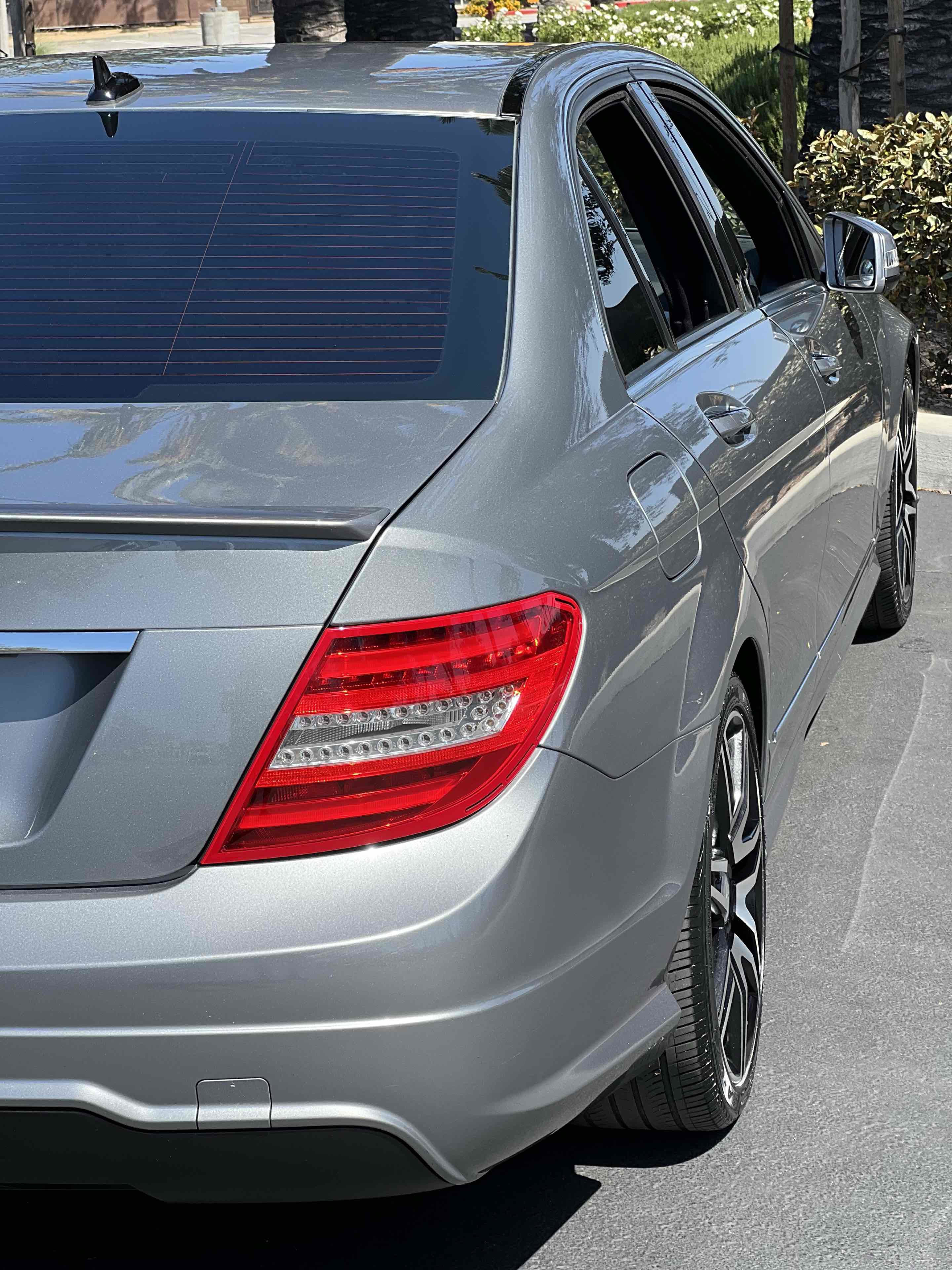 Used 2014 Mercedes-Benz C 250 Sedan image 34