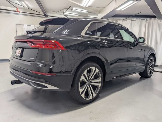 Used 2022 Audi Q8 Prestige w/ Prestige Package AWD/4WD image 3