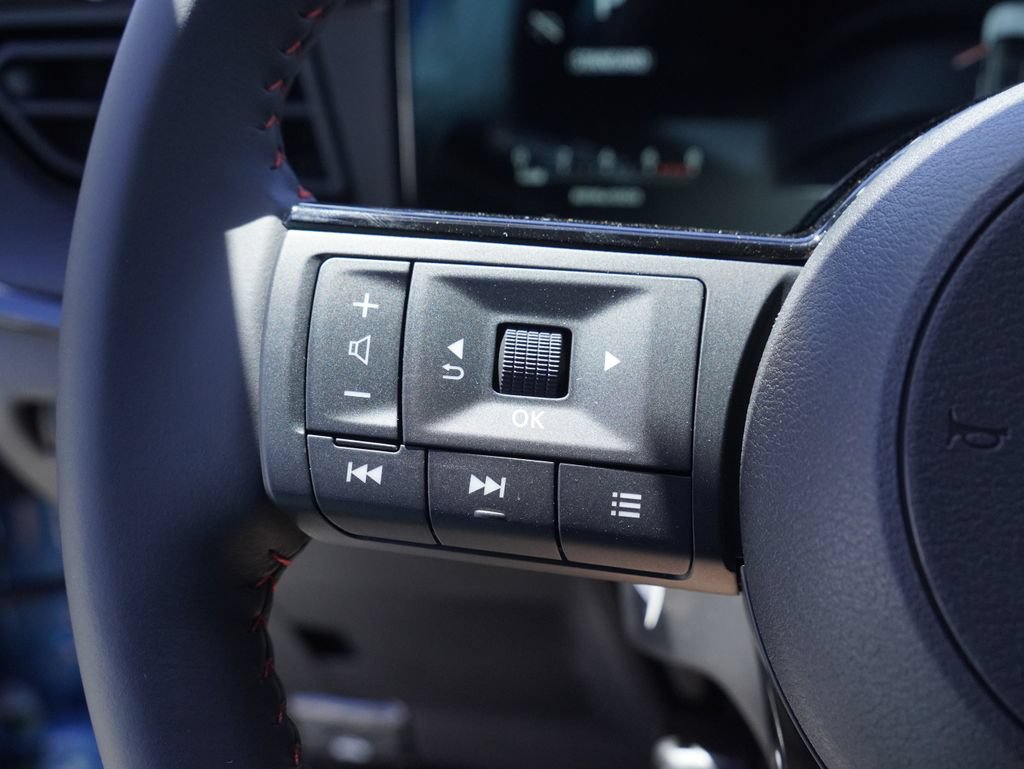 New 2026 Nissan Kicks SR FWD image 12