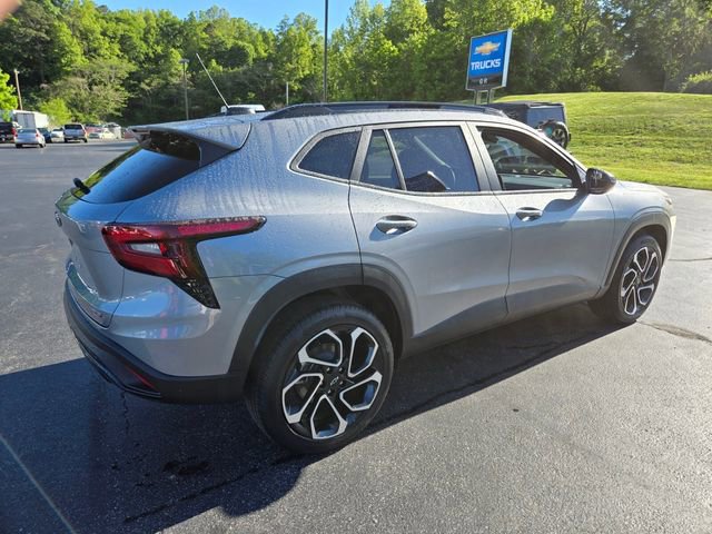Used 2025 Chevrolet Trax RS w/ Driver Confidence Package FWD image 7