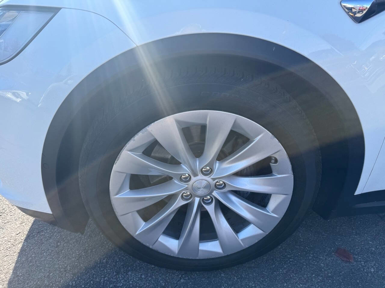 Used 2017 Tesla Model X 100D AWD/4WD image 7
