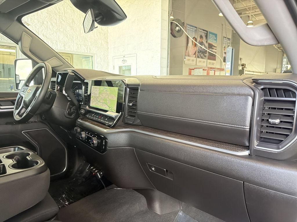 Certified 2026 Chevrolet Silverado 3500 LT AWD/4WD image 29