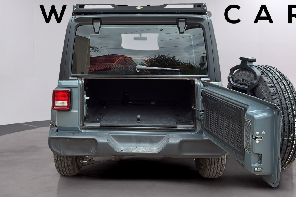 Used 2025 Jeep Wrangler Unlimited Sport AWD/4WD image 18