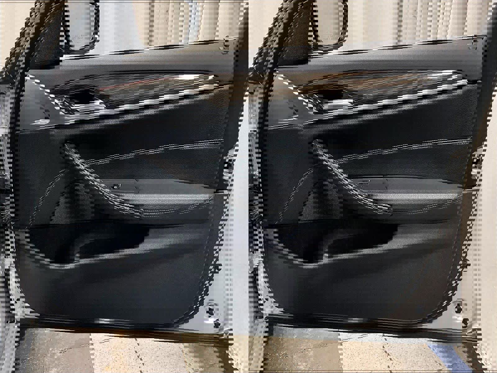 Used 2018 BMW 530i xDrive w/ Premium Package image 12