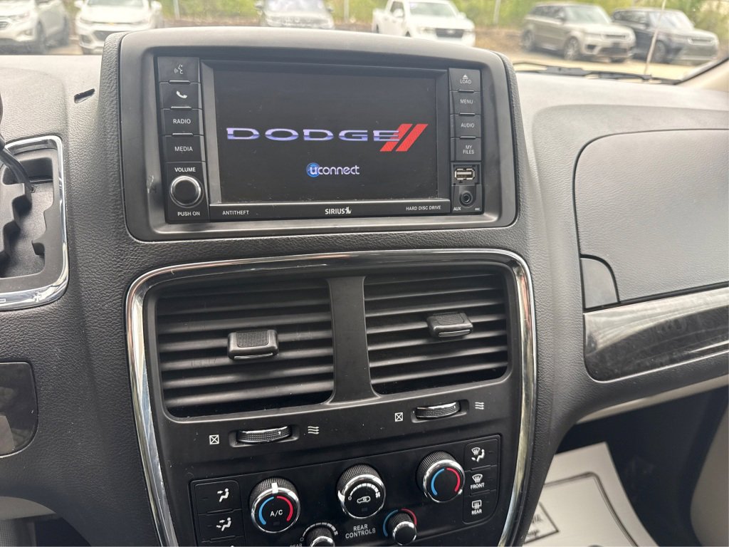 Used 2019 Dodge Grand Caravan SE w/ UConnect Hands-Free Group FWD image 21