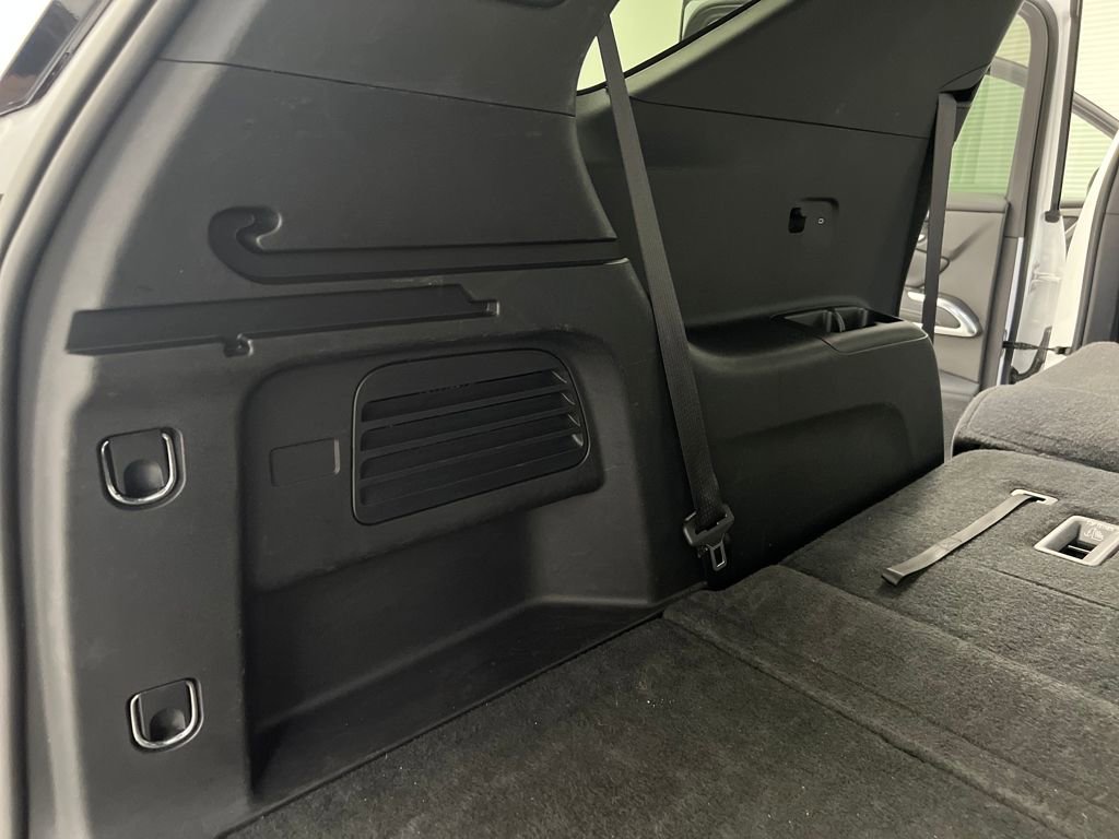 Used 2024 Chevrolet Traverse LT image 40