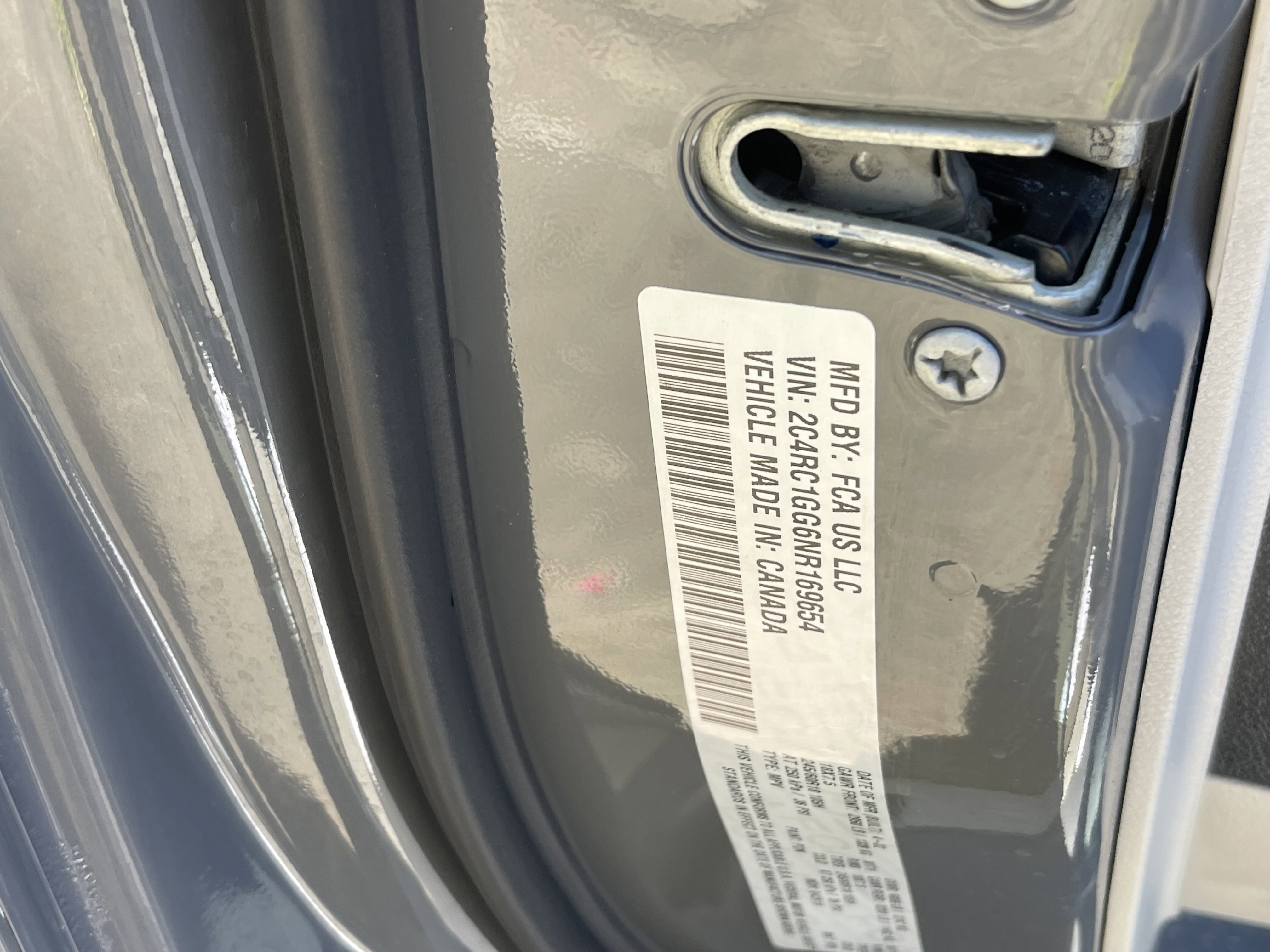 Used 2022 Chrysler Pacifica Limited FWD image 44