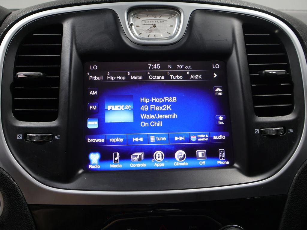 Used 2016 Chrysler 300 C AWD/4WD image 24