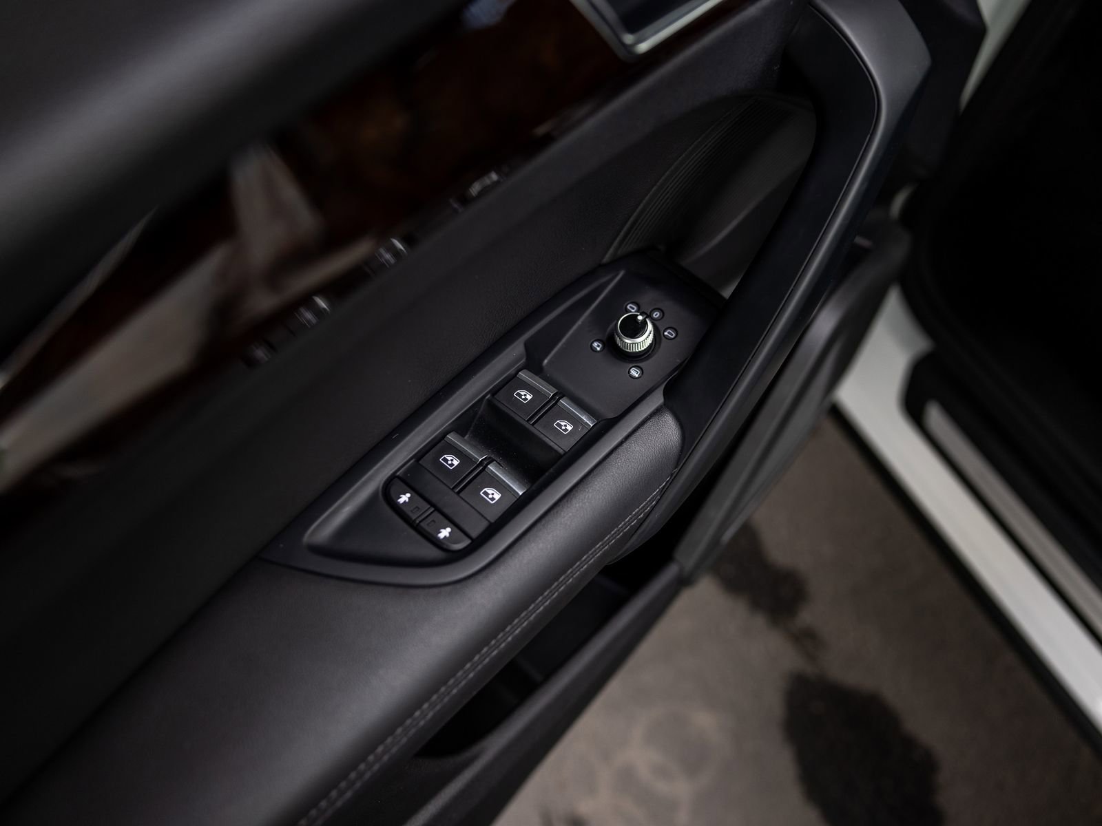 Used 2019 Audi Q5 2.0T Premium Plus w/ Premium Plus Package image 39