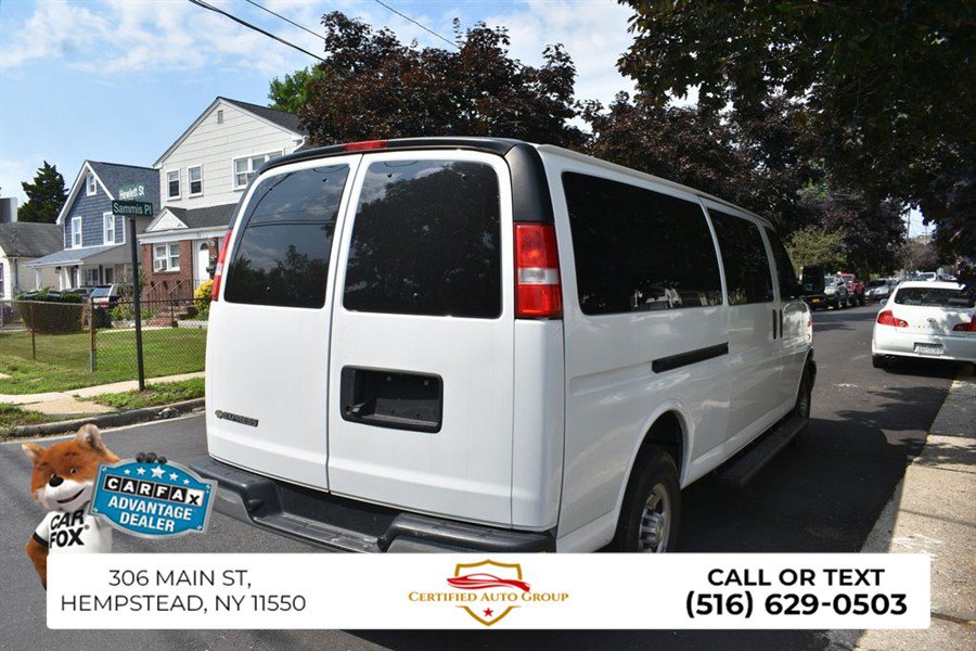 Used 2023 Chevrolet Express 3500 LT RWD image 5