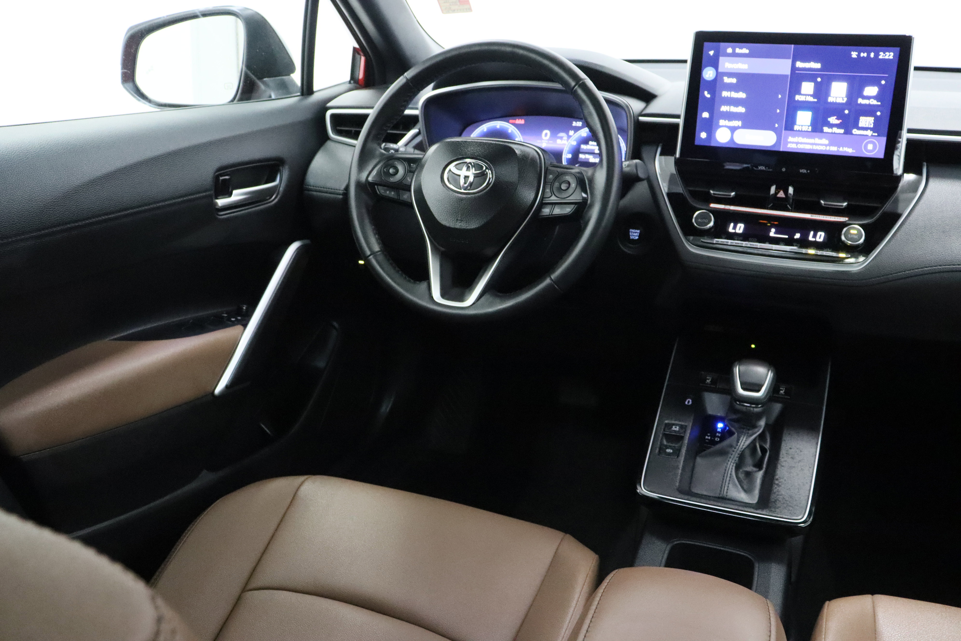 Certified 2026 Toyota Corolla Cross XLE w/ Convenience Package image 32