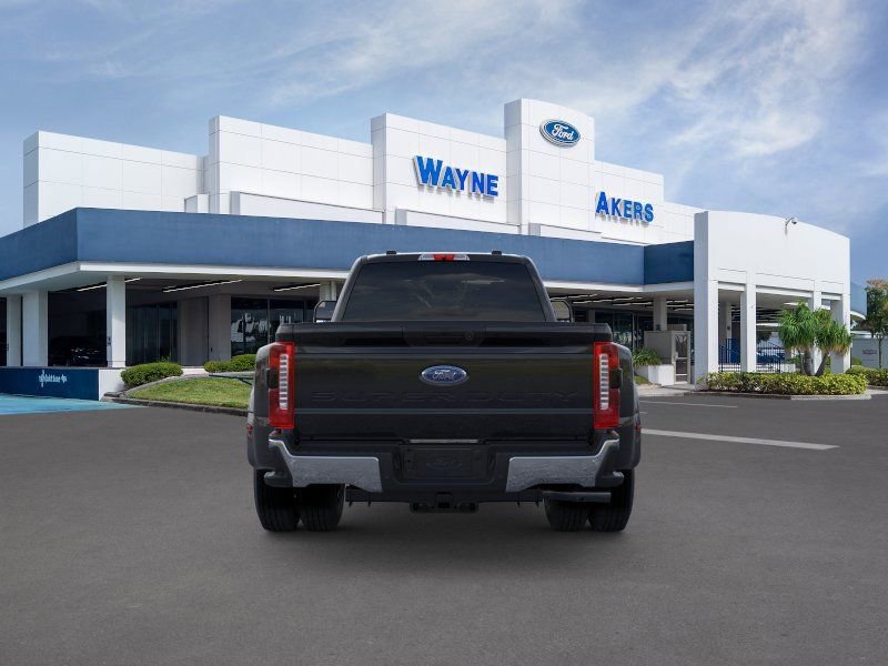 New 2026 Ford F350 XLT w/ XLT Premium Package AWD/4WD image 5
