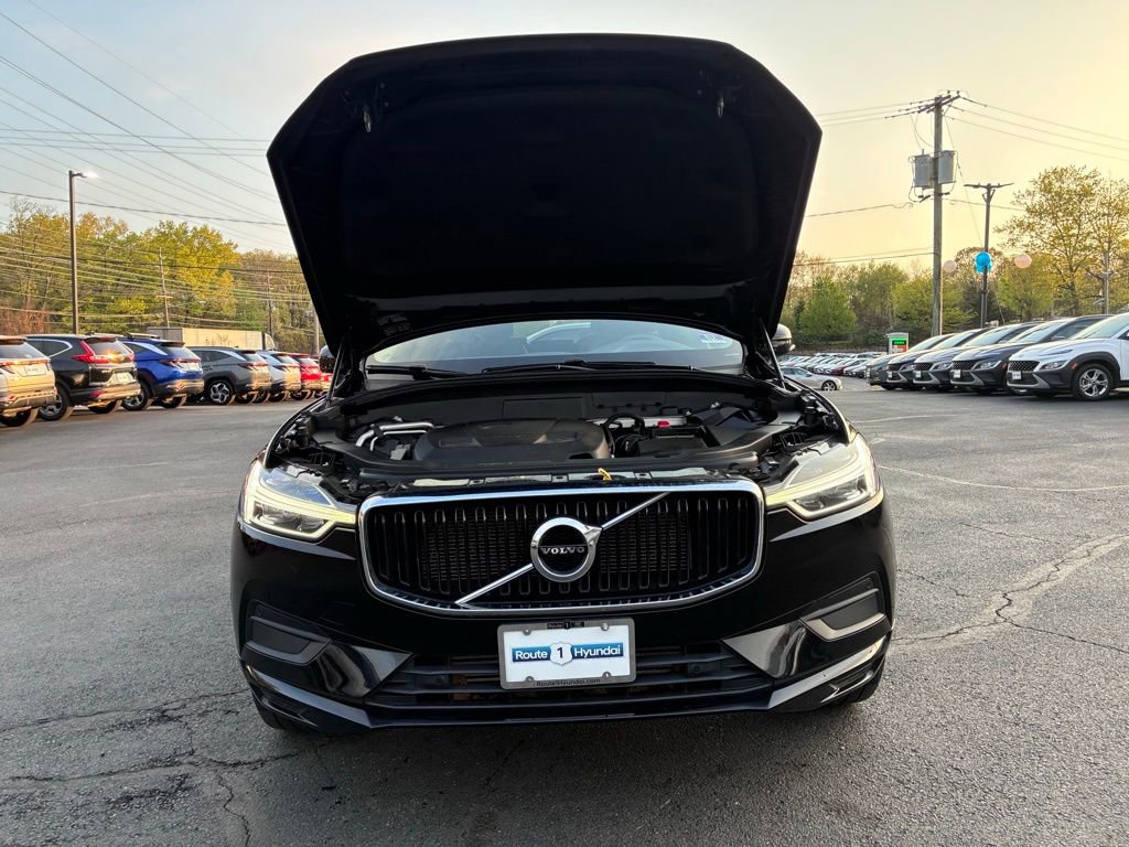 Used 2019 Volvo XC60 T6 Momentum w/ Premium Package image 10