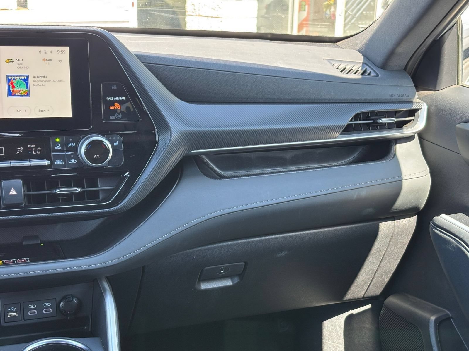 Used 2025 Toyota Highlander XSE AWD/4WD image 33