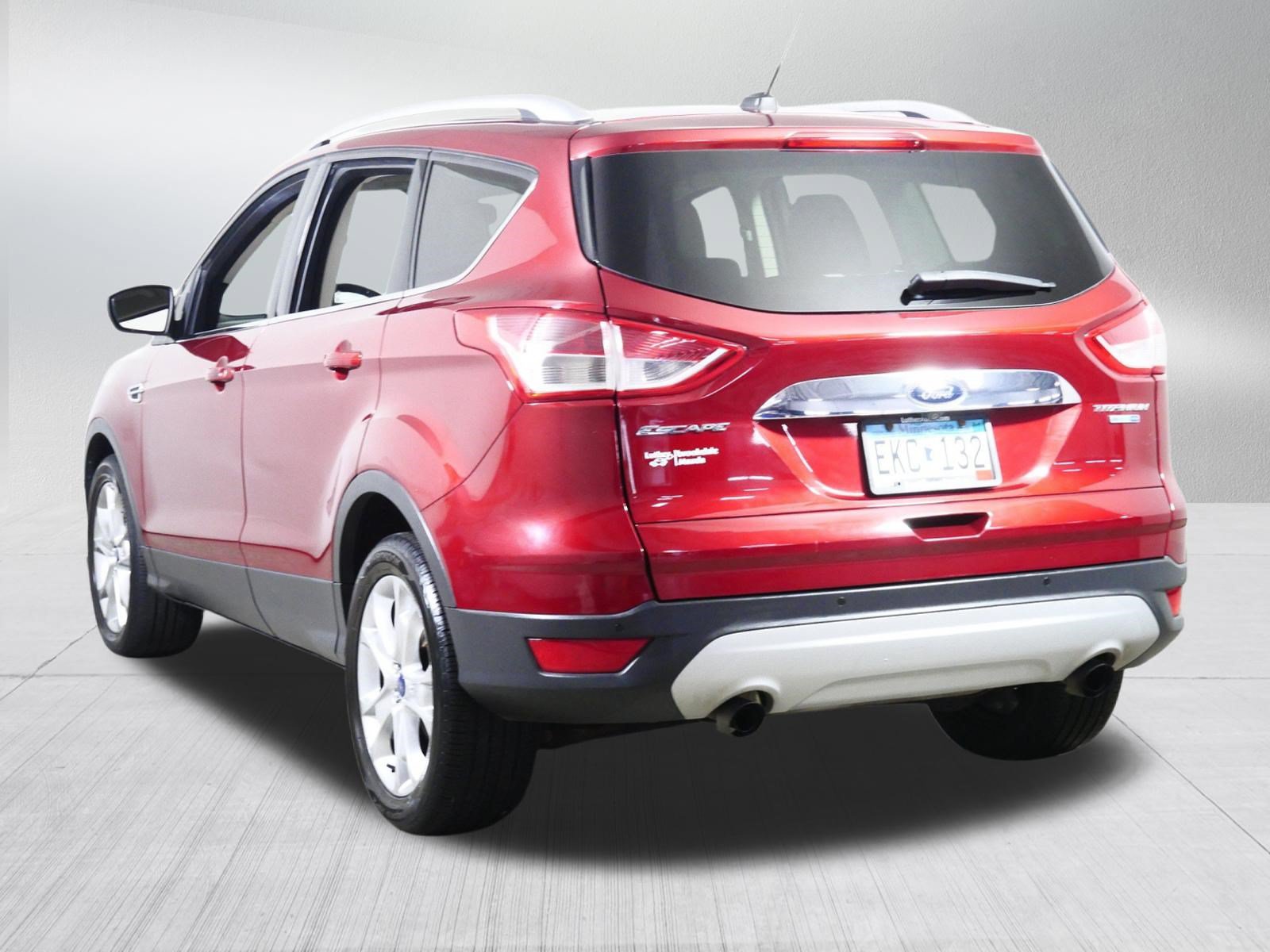 Used 2016 Ford Escape Titanium w/ Equipment Group 301A AWD/4WD image 5