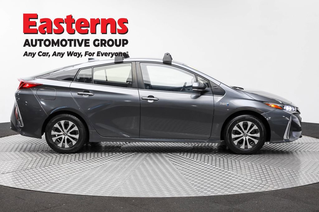 Used 2022 Toyota Prius Prime XLE image 4