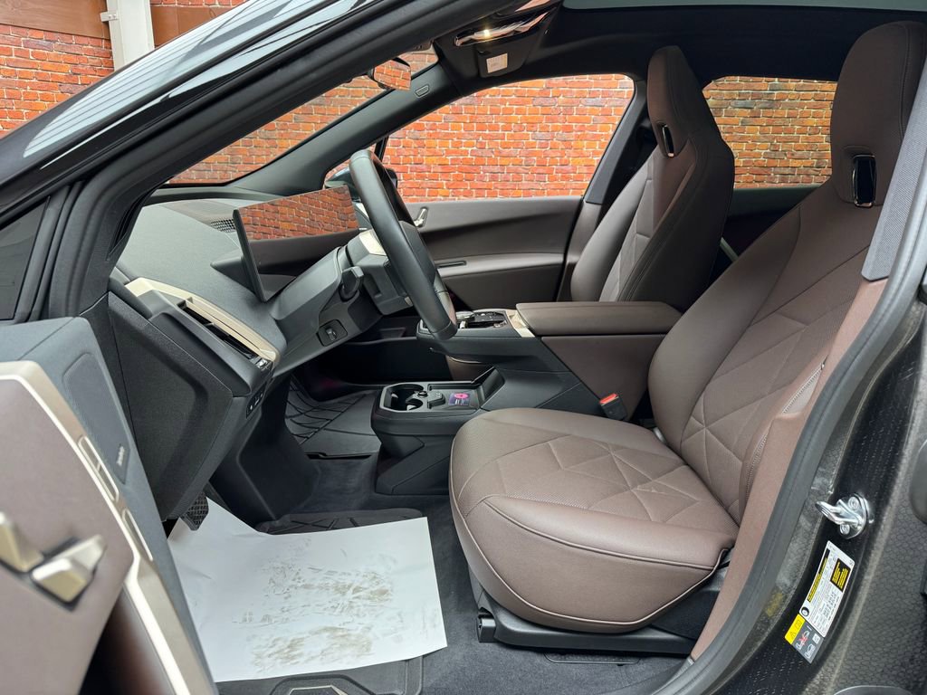 Used 2026 BMW iX xDrive45 image 22