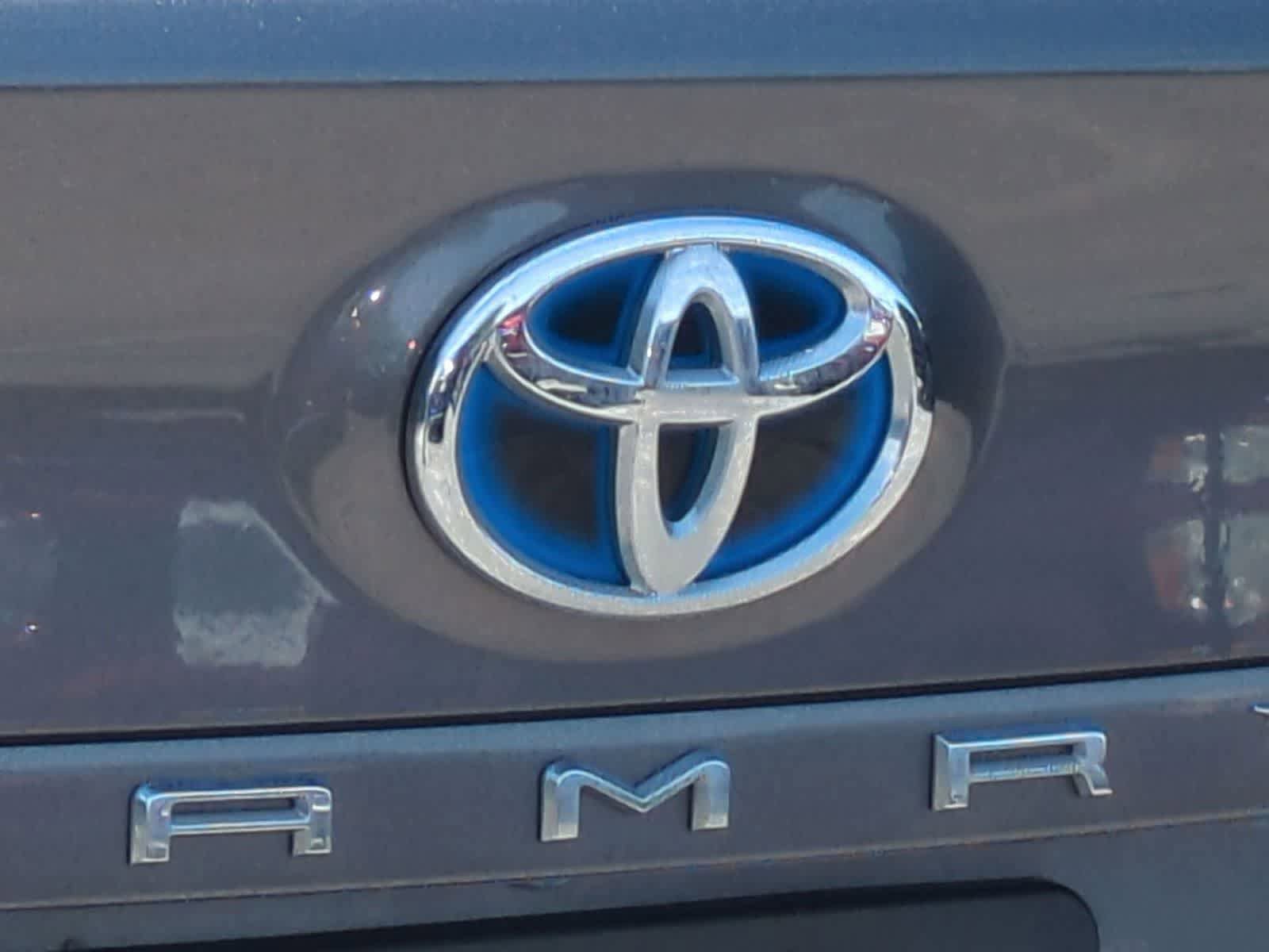 Used 2018 Toyota Camry XLE w/ Audio Package FWD image 11