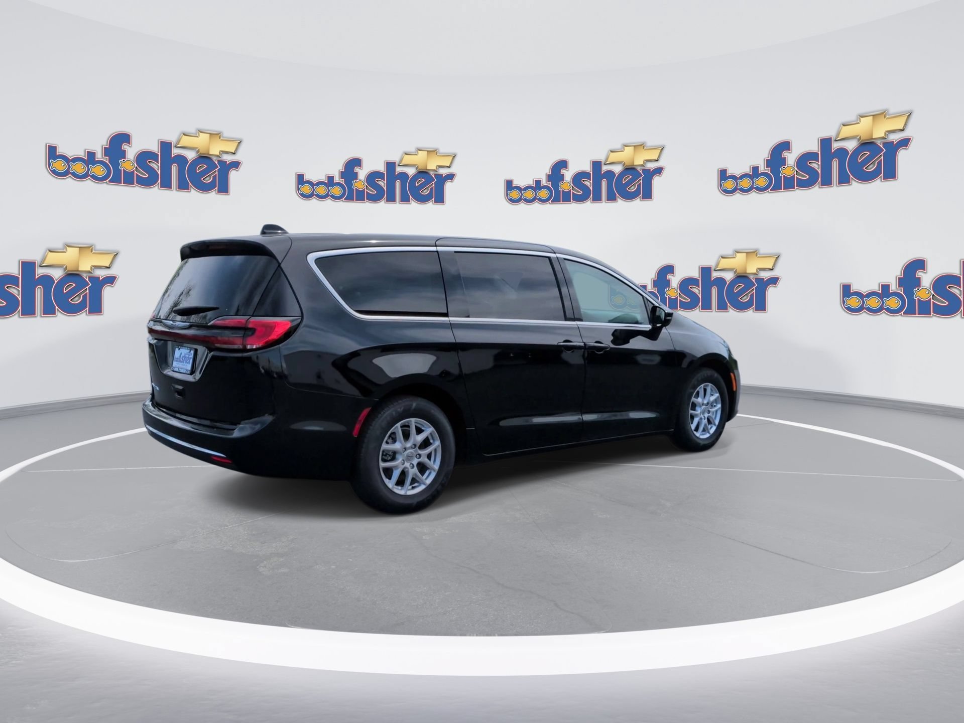 Used 2024 Chrysler Pacifica Touring-L FWD image 8