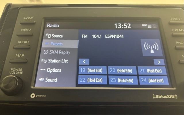 Used 2021 Toyota RAV4 XLE image 23