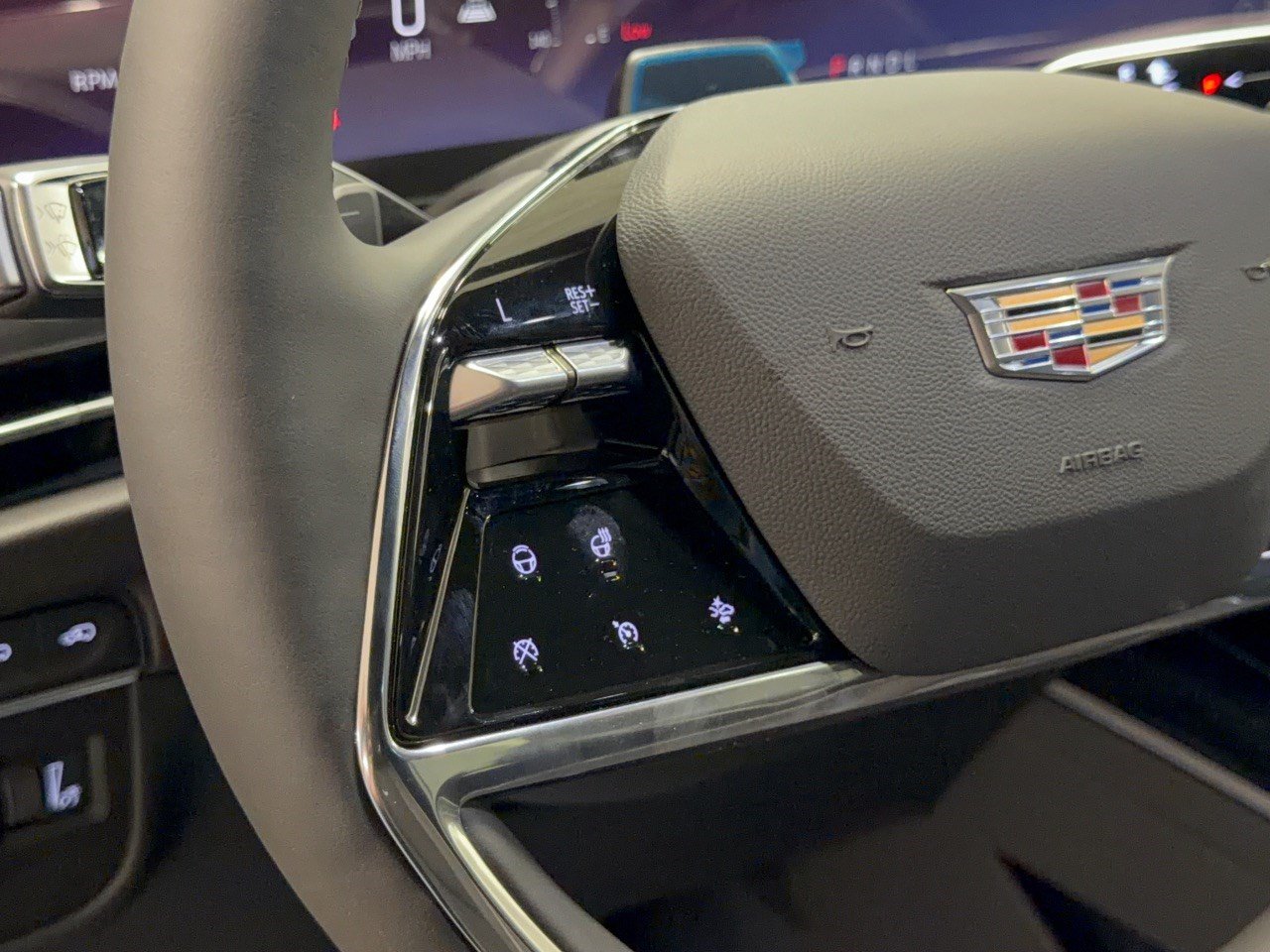New 2027 Cadillac Escalade Sport w/ Touring Package AWD/4WD image 18