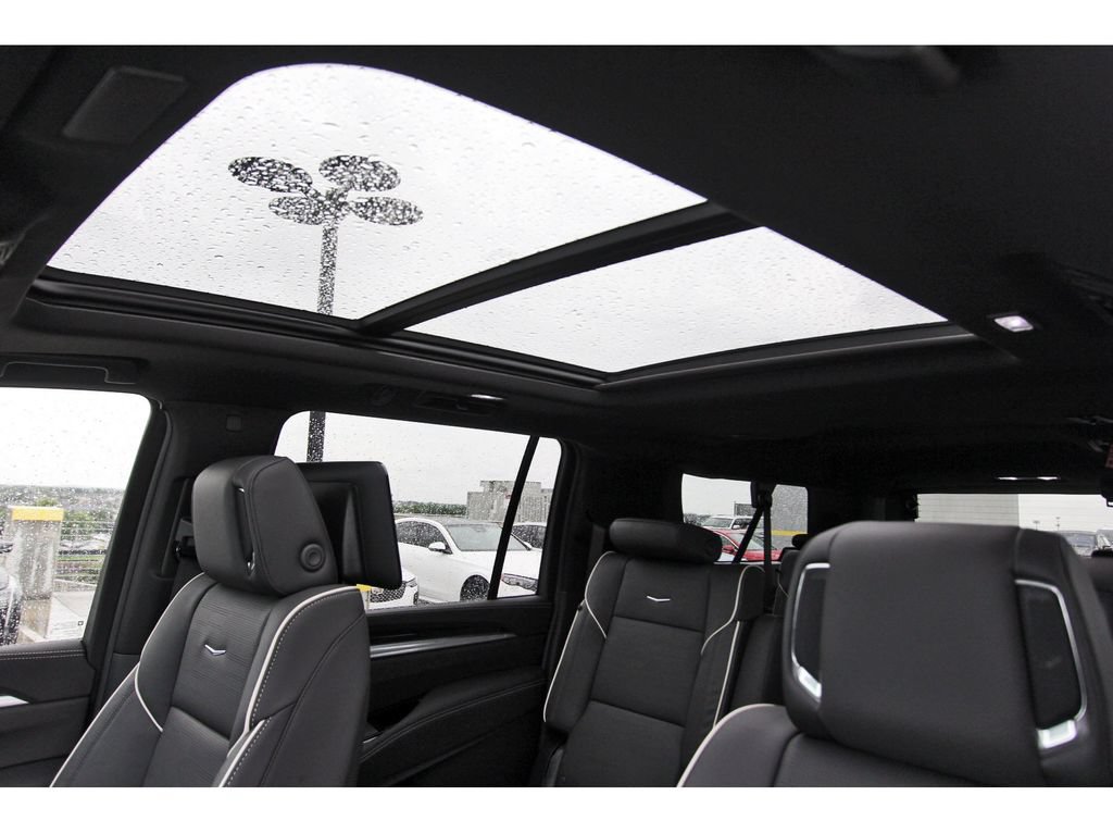 New 2026 Cadillac Escalade ESV Luxury w/ Touring Package AWD/4WD image 24