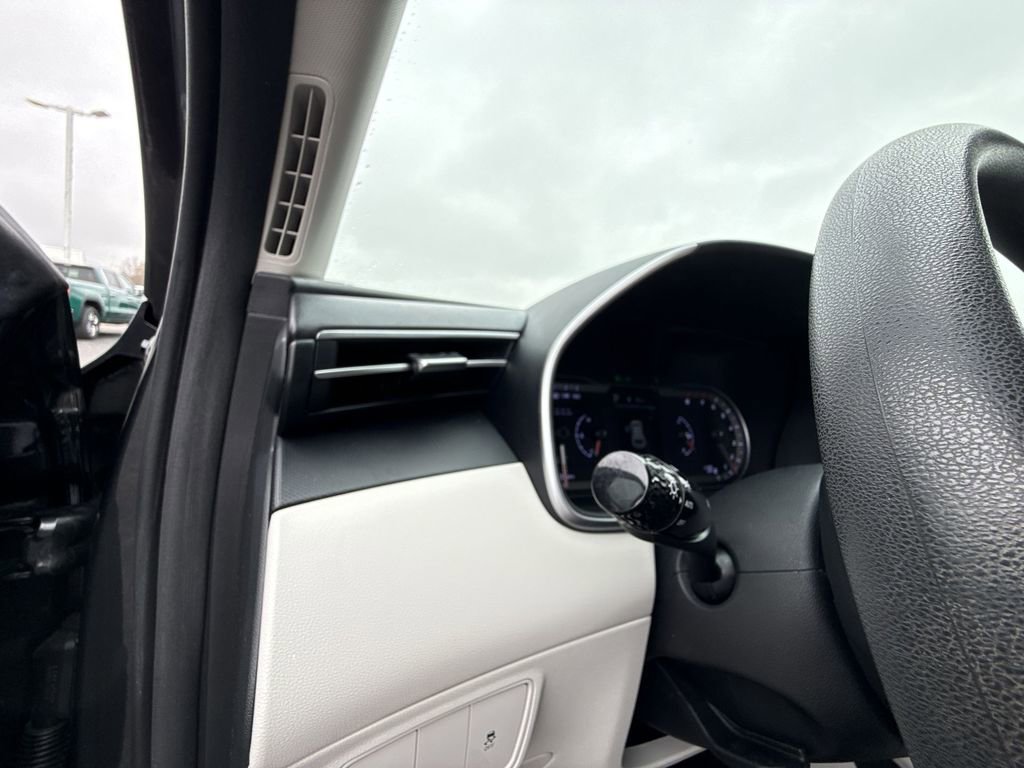 Used 2023 Hyundai Tucson SE image 24